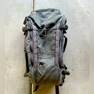 Arc’Teryx LEAF Khard 30